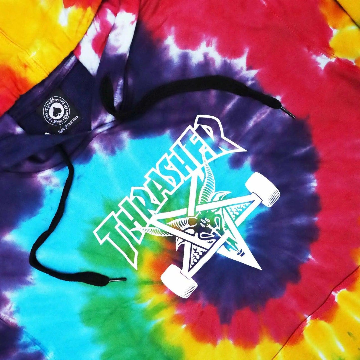 MOLETOM THRASHER MAGAZINE CANGURU SKATEGOAT - TIE DYE