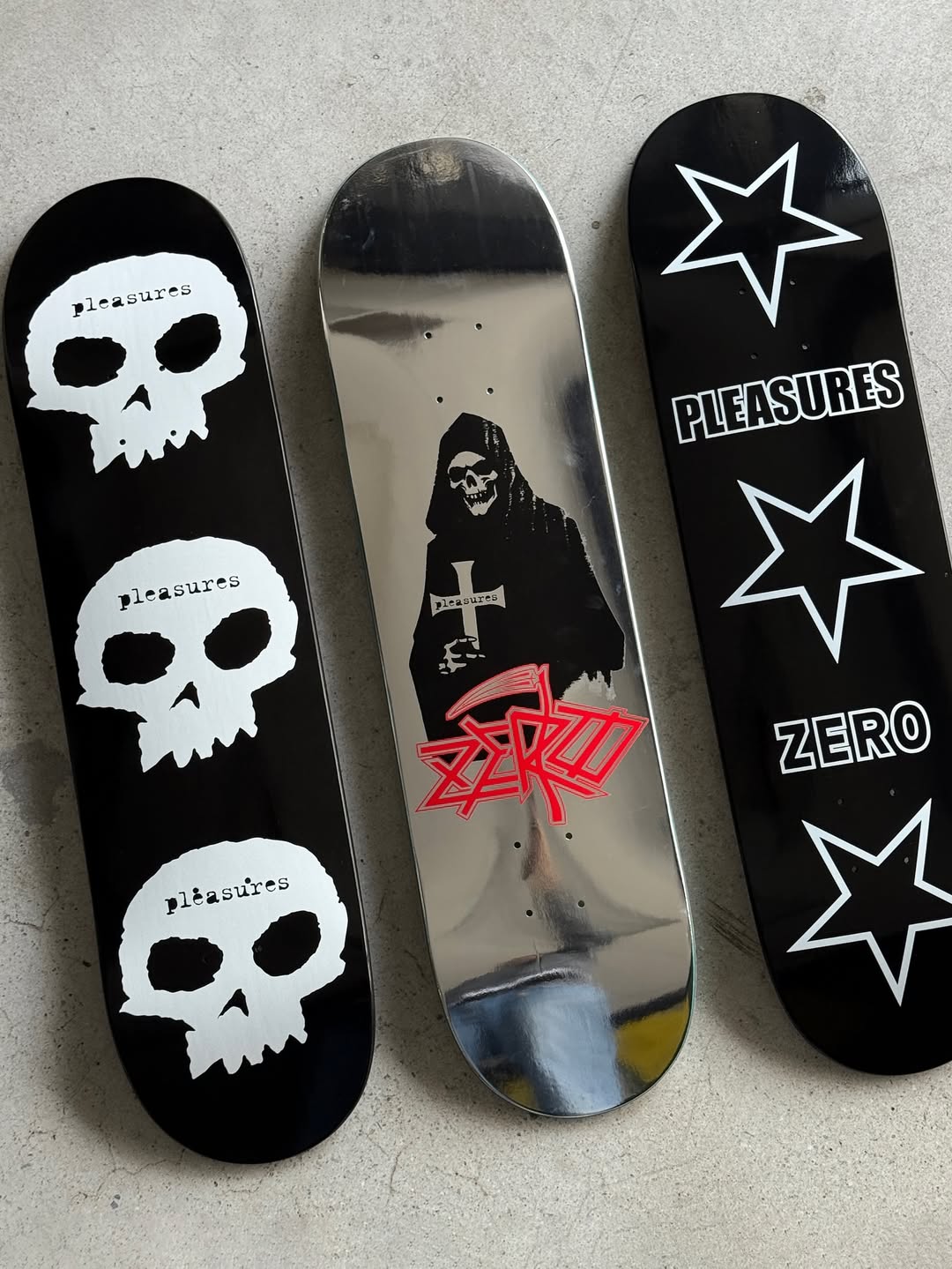 SHAPE MAPLE Zero Skateboards – Pleasures 3 Skull