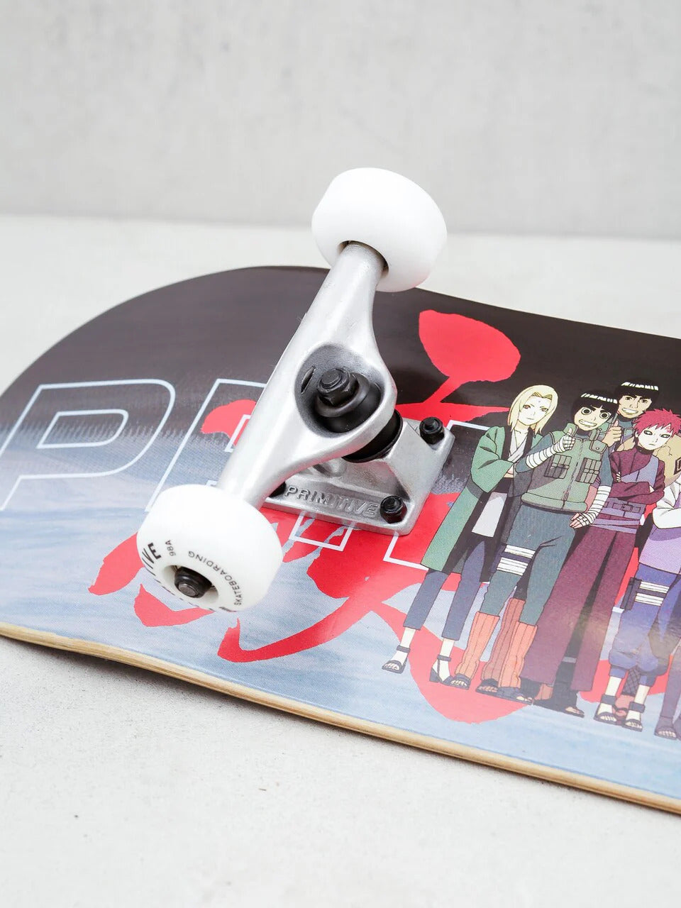 Skate Importado Primitive Collab Naruto Leaf Village 8.125"