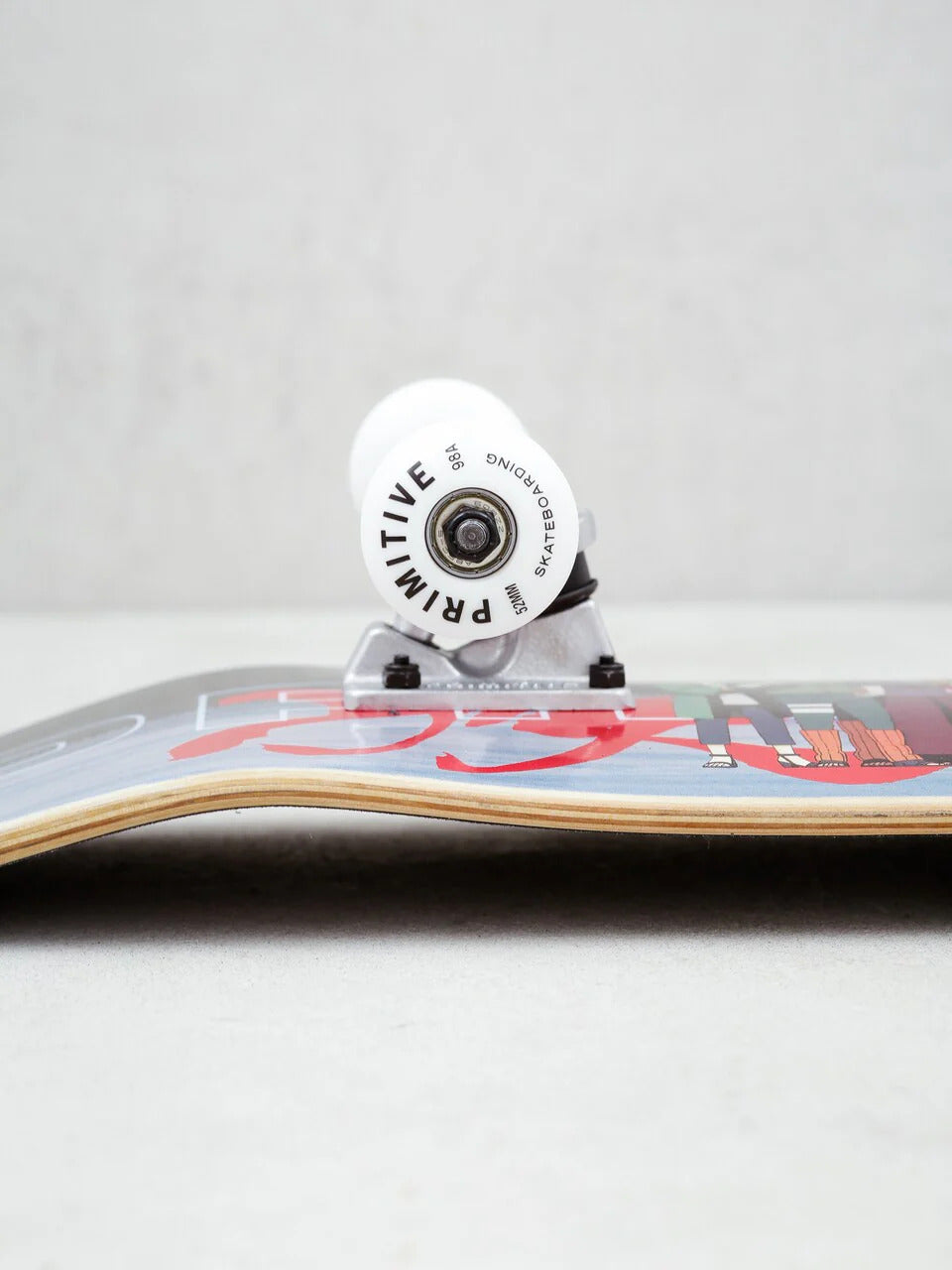 Skate Importado Primitive Collab Naruto Leaf Village 8.125"