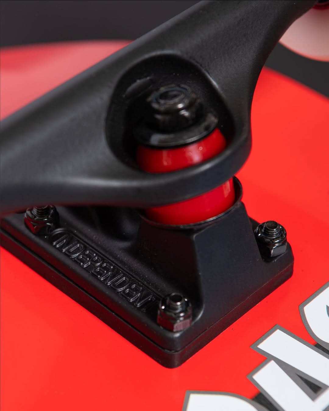 Cruiser Completo SANTA CRUZ THRASHER SCREAMING HAND