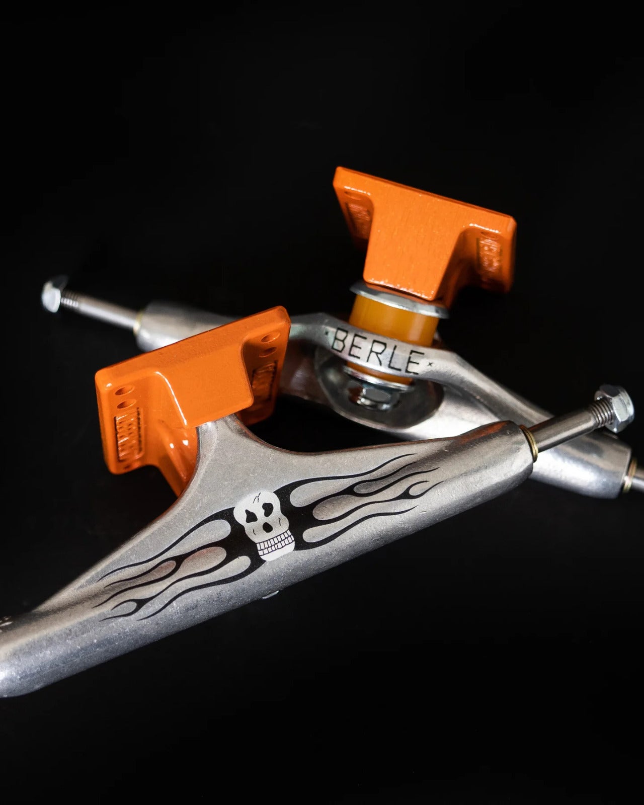TRUCK INDEPENDENT STAGE 11 – ELIJAH BERLE PRO MODEL