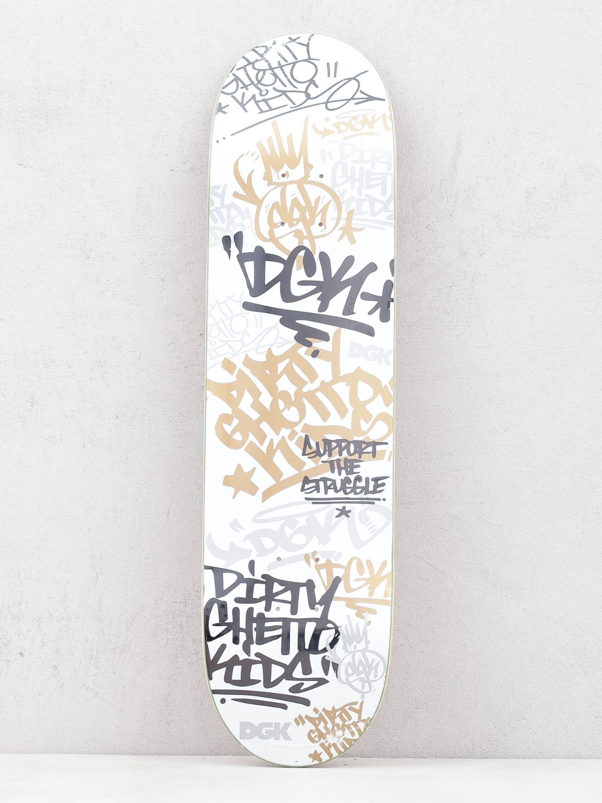Shape importado Maple DGK - Tag 8.25"